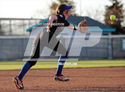 Thumbnail 2 in Vista del Lago vs. Folsom photogallery.