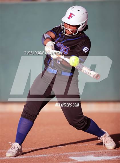 Thumbnail 3 in Vista del Lago vs. Folsom photogallery.