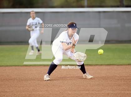 Thumbnail 1 in Vista del Lago vs. Folsom photogallery.