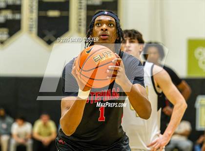 Thumbnail 1 in Archbishop Stepinac @ Paul VI photogallery.