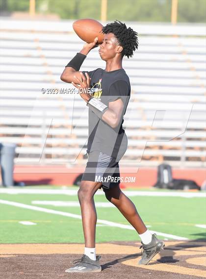 Thumbnail 1 in Washington vs. Trevor Browne (Trevor Browne 7 on 7) photogallery.