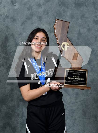 Thumbnail 3 in Shalhevet (CIF State D4 Award Photos) photogallery.
