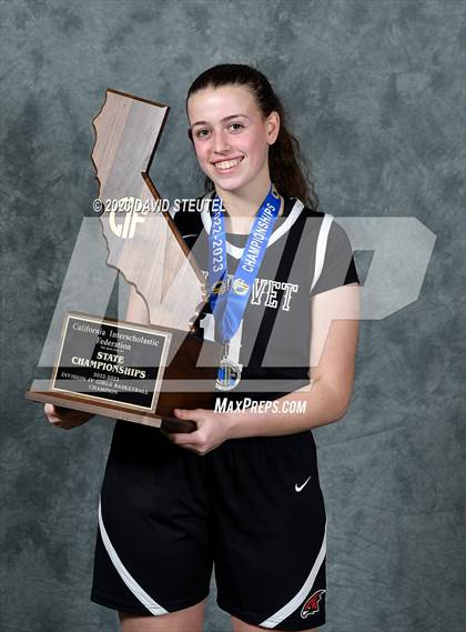 Thumbnail 3 in Shalhevet (CIF State D4 Award Photos) photogallery.