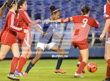 Thumbnail 3 in Mater Dei Catholic vs Castle Park (Soccer at the Q) photogallery.