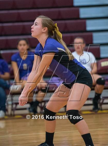 Thumbnail 3 in D'Hanis vs. Lanier (Arabian Round-up) photogallery.