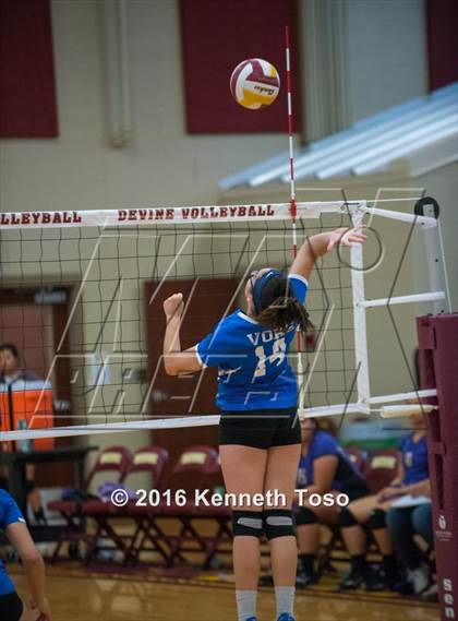 Thumbnail 3 in D'Hanis vs. Lanier (Arabian Round-up) photogallery.
