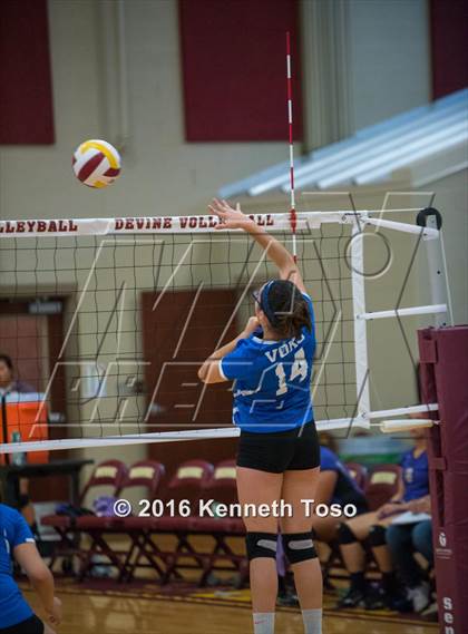 Thumbnail 1 in D'Hanis vs. Lanier (Arabian Round-up) photogallery.