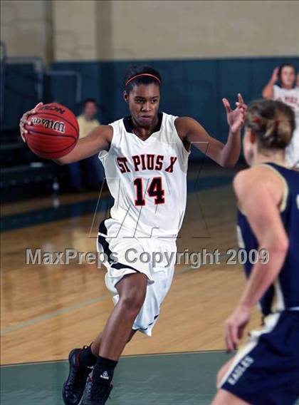 Thumbnail 1 in St. Pius X vs Second Baptist (John Cooper Invitational 2009) photogallery.