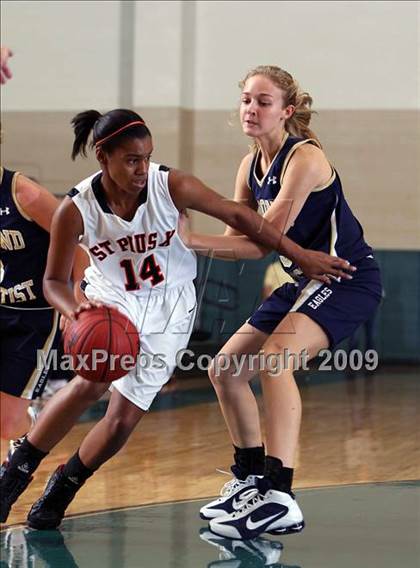 Thumbnail 2 in St. Pius X vs Second Baptist (John Cooper Invitational 2009) photogallery.