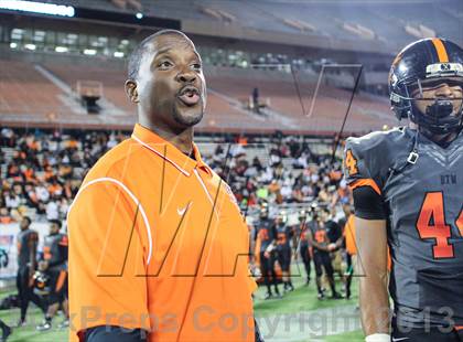 Thumbnail 3 in Washington vs. Bolles (FHSAA 4A Final)  photogallery.