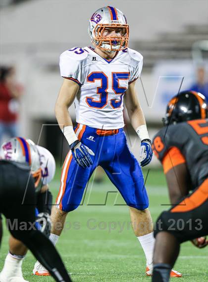 Thumbnail 1 in Washington vs. Bolles (FHSAA 4A Final)  photogallery.