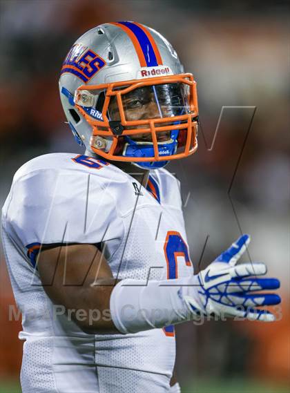 Thumbnail 3 in Washington vs. Bolles (FHSAA 4A Final)  photogallery.