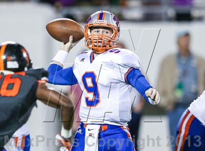 Thumbnail 2 in Washington vs. Bolles (FHSAA 4A Final)  photogallery.