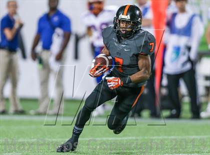 Thumbnail 3 in Washington vs. Bolles (FHSAA 4A Final)  photogallery.