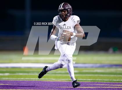 Thumbnail 1 in Lake Creek vs Waller photogallery.