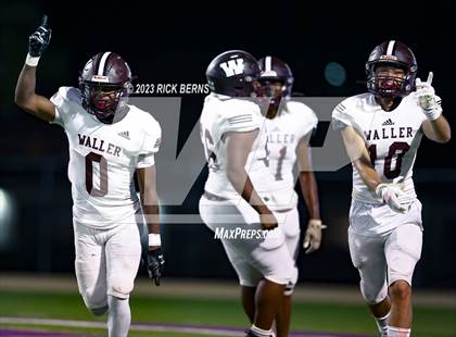 Thumbnail 1 in Lake Creek vs Waller photogallery.