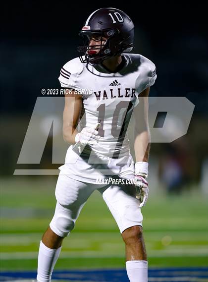 Thumbnail 3 in Lake Creek vs Waller photogallery.