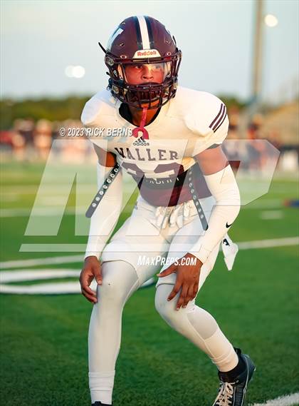 Thumbnail 2 in Lake Creek vs Waller photogallery.