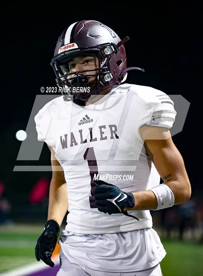 Thumbnail 3 in Lake Creek vs Waller photogallery.