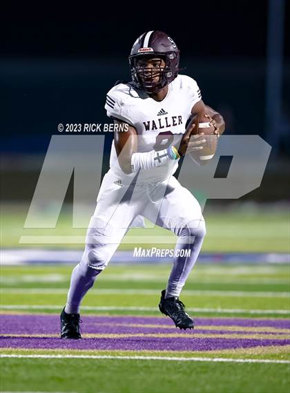 Thumbnail 2 in Lake Creek vs Waller photogallery.