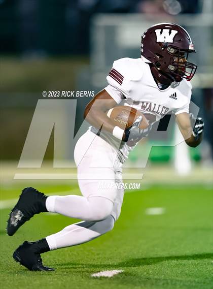 Thumbnail 3 in Lake Creek vs Waller photogallery.
