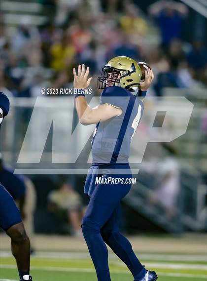 Thumbnail 2 in Lake Creek vs Waller photogallery.
