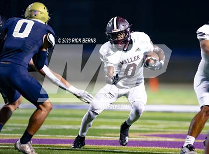 Thumbnail 3 in Lake Creek vs Waller photogallery.