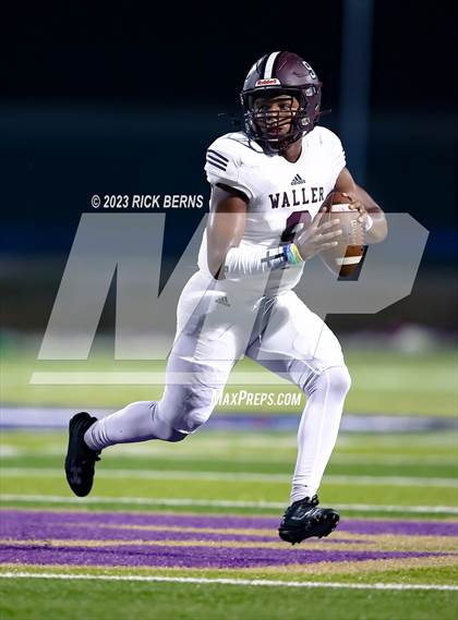 Thumbnail 3 in Lake Creek vs Waller photogallery.