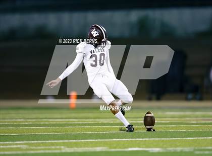 Thumbnail 1 in Lake Creek vs Waller photogallery.