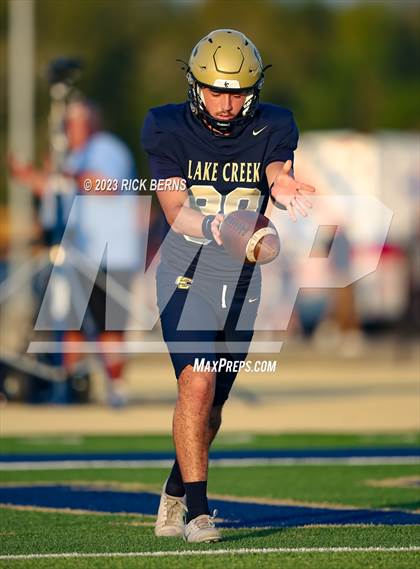 Thumbnail 2 in Lake Creek vs Waller photogallery.