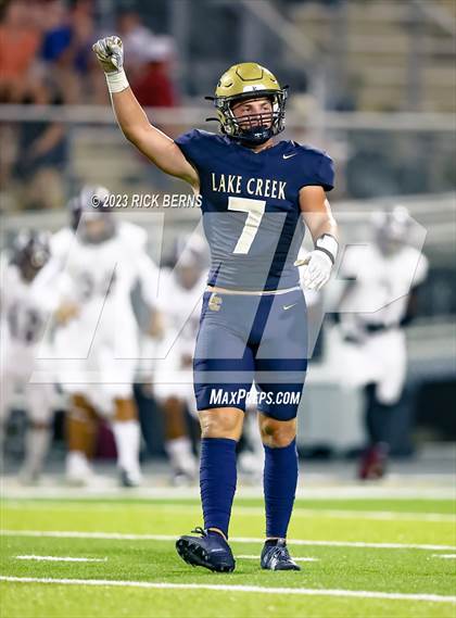 Thumbnail 3 in Lake Creek vs Waller photogallery.