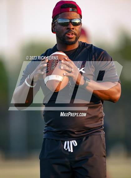 Thumbnail 1 in Lake Creek vs Waller photogallery.