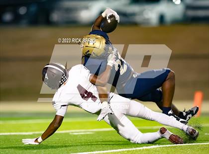 Thumbnail 3 in Lake Creek vs Waller photogallery.