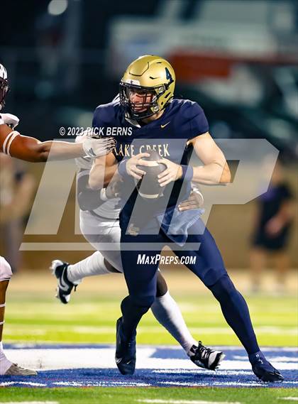 Thumbnail 2 in Lake Creek vs Waller photogallery.
