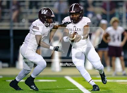 Thumbnail 2 in Lake Creek vs Waller photogallery.