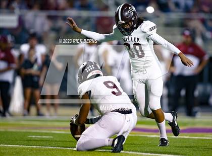 Thumbnail 3 in Lake Creek vs Waller photogallery.