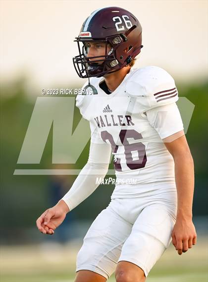 Thumbnail 1 in Lake Creek vs Waller photogallery.