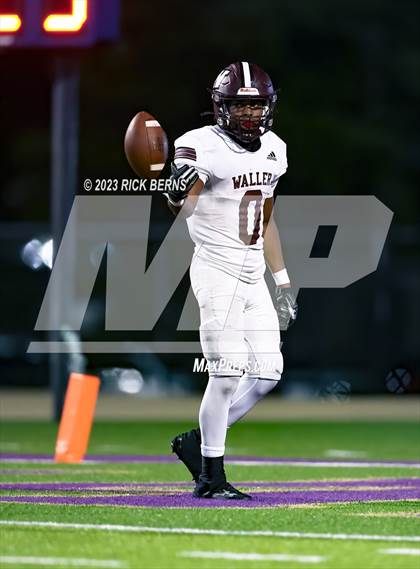 Thumbnail 2 in Lake Creek vs Waller photogallery.