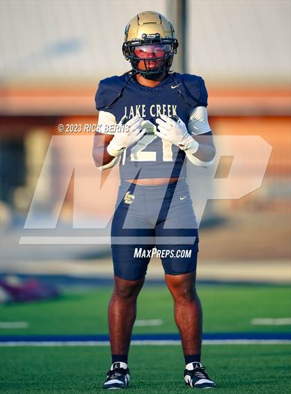 Thumbnail 2 in Lake Creek vs Waller photogallery.