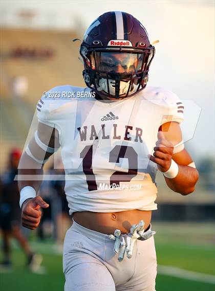 Thumbnail 1 in Lake Creek vs Waller photogallery.