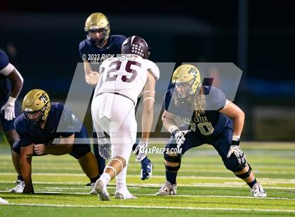 Thumbnail 3 in Lake Creek vs Waller photogallery.