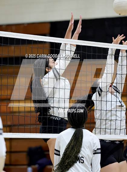 Thumbnail 2 in Croatan @ Havelock photogallery.