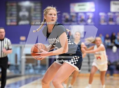 Thumbnail 1 in Wadsworth vs. Hudson (OHSAA Division 2 Regional Semifinal) photogallery.