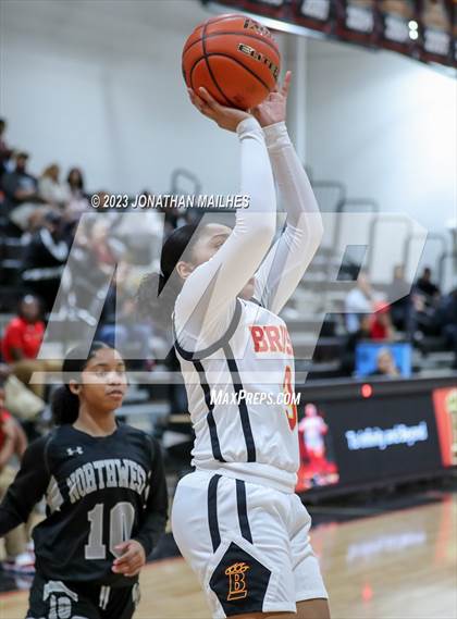 Thumbnail 1 in Brusly vs. Northwest (LHSAA Div II Non-Select Regional) photogallery.