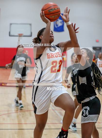 Thumbnail 3 in Brusly vs. Northwest (LHSAA Div II Non-Select Regional) photogallery.