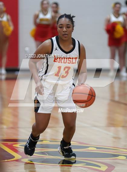 Thumbnail 3 in Brusly vs. Northwest (LHSAA Div II Non-Select Regional) photogallery.