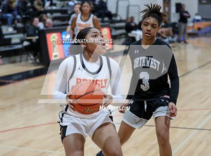 Thumbnail 2 in Brusly vs. Northwest (LHSAA Div II Non-Select Regional) photogallery.