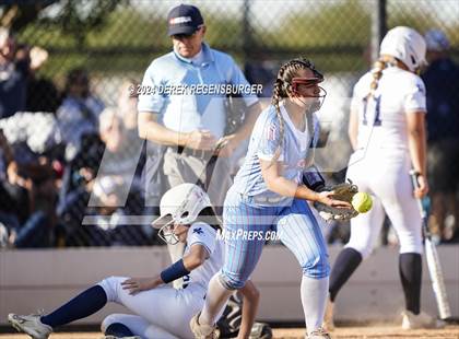 Thumbnail 3 in Riverdale Ridge vs Columbine (CHSAA 5A Quarterfinal) photogallery.