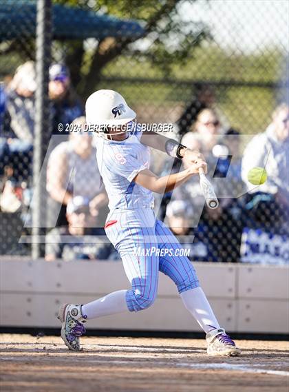 Thumbnail 3 in Riverdale Ridge vs Columbine (CHSAA 5A Quarterfinal) photogallery.
