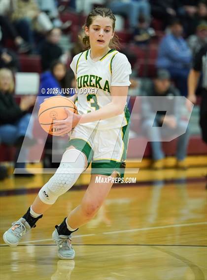 Thumbnail 3 in Eureka vs. Wells (NIAA 1A East League Semifinals) photogallery.